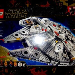 LEGO Star Wars Millennium Falcon 75257 Building Set Starship Model with Finn